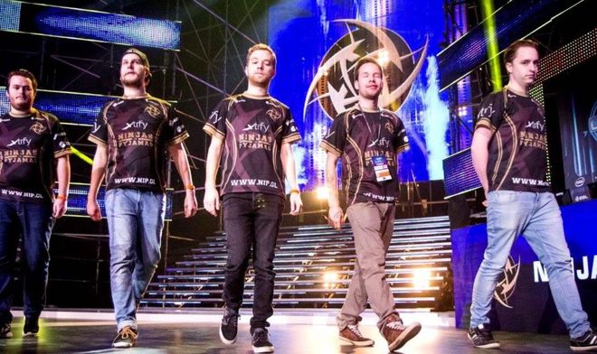 卫的回追弱 卫的回追弱